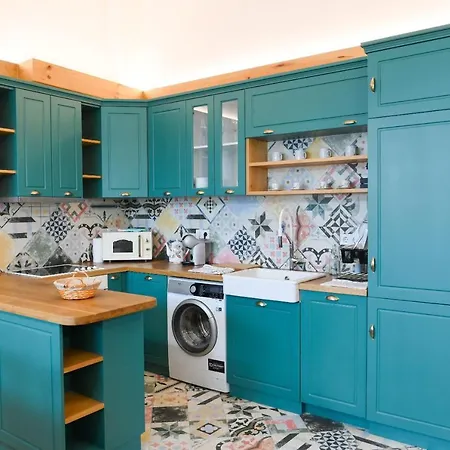 Raphael W Sauna Near Pirin Golf 반스코