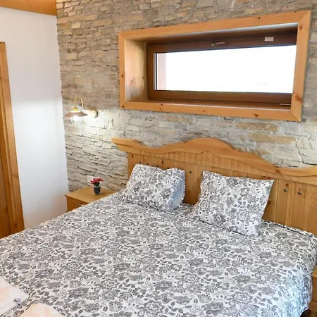 Villa Raphael With Jacuzzi Near The Pirin Golf Resort *