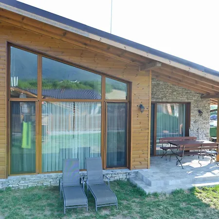 Villa Raphael With Jacuzzi Near The Pirin Golf Resort וילה בנסקו